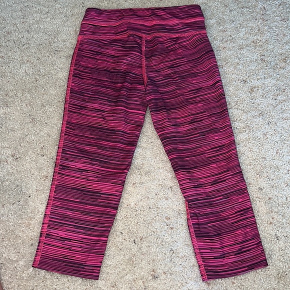 Champion capris - Picture 2 of 4
